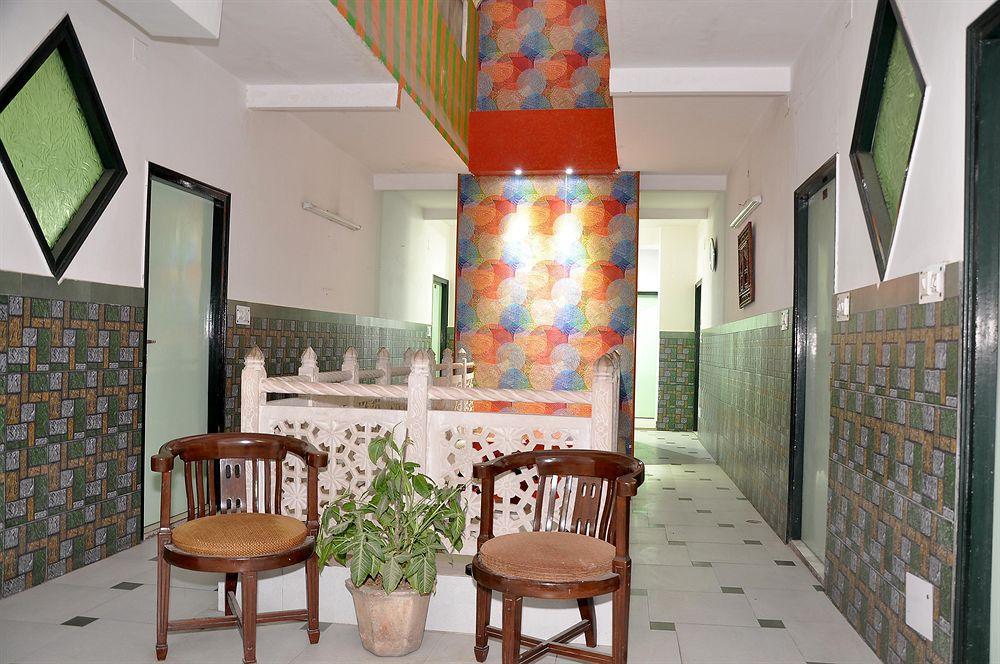 Oyo 3472 Hotel Rama Inn Ню Делхи Екстериор снимка