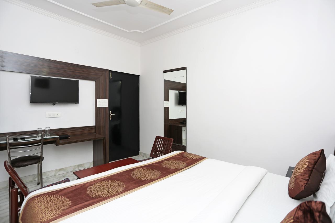 Oyo 3472 Hotel Rama Inn Ню Делхи Екстериор снимка