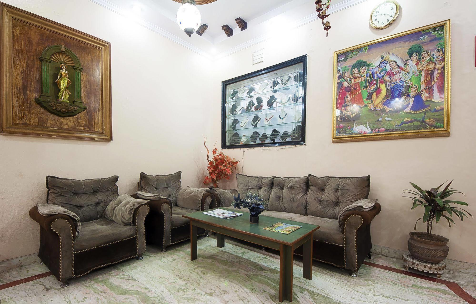 Oyo 3472 Hotel Rama Inn Ню Делхи Екстериор снимка